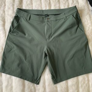 Lululemon-Mens Commission short 9” Size 36